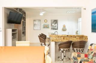 Casa Completa com Piscina Churrasqueira Sinuca Wi-Fi e Garagem para 4 Carros a 350m da Praia Acomoda 12 Pessoas, 4 Quartos com Ar-Condicionado - Piçarras - 3