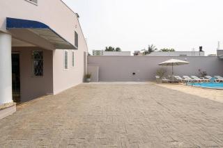 Casa Completa com Piscina Churrasqueira Sinuca Wi-Fi e Garagem para 4 Carros a 350m da Praia Acomoda 12 Pessoas, 4 Quartos com Ar-Condicionado - 1