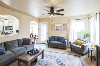 Cozy Corner Oasis with Hot Tub home - Twin Falls - 5