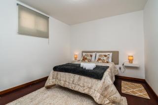 Atouguia House - Traditional House - 8