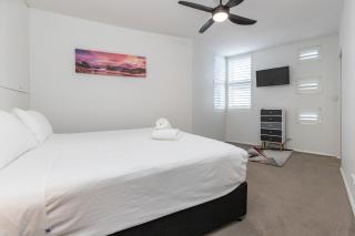 Sunrise 204 - Tuncurry - 4