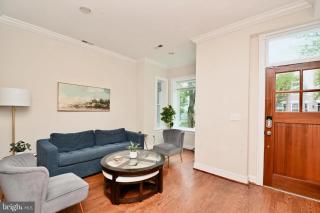 Elegant 5BR home near Capitol Hill! Free Parking! - 6