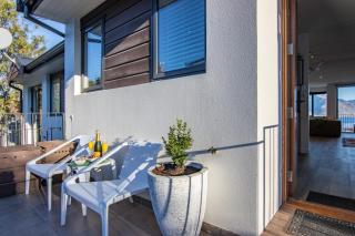 Spacious Central Executive 4 Bedroom Apartment - 6