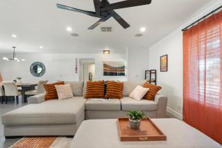 Sunset Greens Kierland Commons Outdoor Oasis - 4