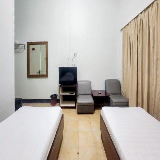 RedDoorz Syariah Near Pelabuhan Sri Bintan Pura Tanjungpinang - Tanjung Pinang - 7