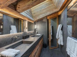Chalet de Luxe avec Piscine, Sauna, Salle de Sport et Cinéma - FR-1-569-194 - Megève - 2