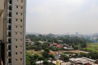 Homey and Nice Studio at Signature Park Grande Apartment By Travelio - 1