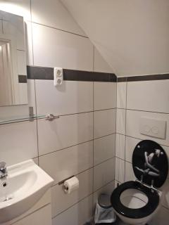 Neu Maisonette Haus jedes Zimmer mit eigenem Bad 7 Betten, Schlafen wie im Hotel mit Einbauküche - Eschweiler - 7