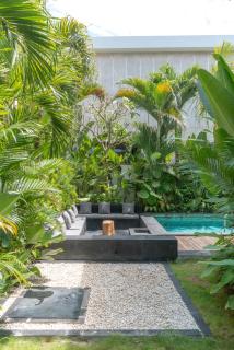 Villa Amanora & Amaluna, NEW! 2 Beautiful Adjacent Villas - 9BR Total! - Canggu - 4