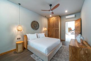 Villa Amanora & Amaluna, NEW! 2 Beautiful Adjacent Villas - 9BR Total! - Canggu - 1