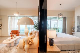 Stylish 1BR Apartment! Near Metro & Stroll to Dubai Marina - Dubai - 3