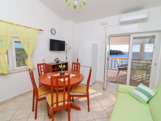 Apartments Villa Senija - Three Bedroom Apartment with Terrace and Sea View Rosemary - Blato - 8