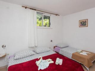 Apartments Villa Dinga -Borak - One Bedroom Apartment with Balcony and Sea View No 2 - 7
