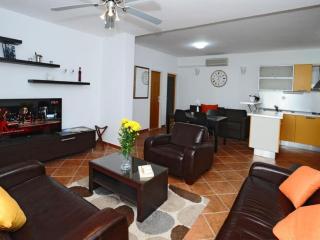 Holiday Home Odiseja- One Bedroom Apartment with Terrace and Sea View - Brsečine - 9