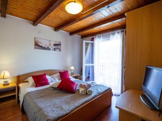 Apartment Maja's Style - Two Bedroom Apartment with Terrace and Garden View - Vela Luka (Vallegrande) - 1