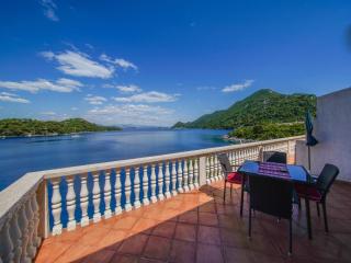 Apartments Filipovi - One Bedroom Apartment with Terrace and Sea View A3 - Sobra - 0