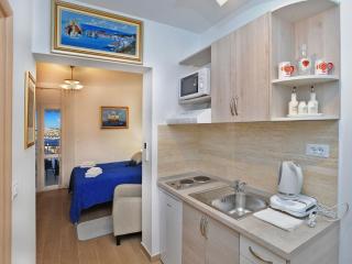 Nika Family Apartments - Comfort Studio Apartment with Balcony and Sea View A4 - Dubrovnik - 8