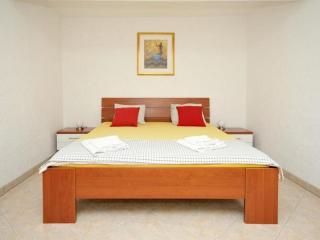 Apartments Villa Moonlight - One Bedroom Apartment with Large Terrace Classic - Trogir - 1