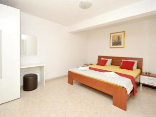 Apartments Villa Moonlight - One Bedroom Apartment with Large Terrace Classic - Trogir - 2