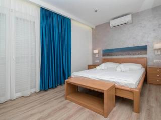 Apartments Antonio - Comfort One-Bedroom Apartment with Balcony and Sea View - 4 - Tučepi - 5
