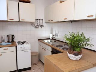 Apartment Meri - Two Bedroom Apartment with Balcony - Trogir - 8