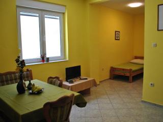 Apartments Smokvica - One Bedroom Apartment - Starigrad-Paklenica - 4