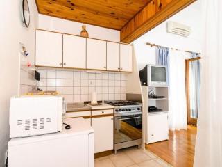 Apartments Klara-Gorjana-Comfort Studio with Balcony and Sea View 2 - Viganj - 1