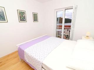 Apartments Nodilo - Comfort One Bedroom Apartment with Balcony and Sea View Apt 3 - Goveđari - 3