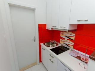Apartments Ivana TR - Studio with Balcony and Sea View A4 - Trogir - 8