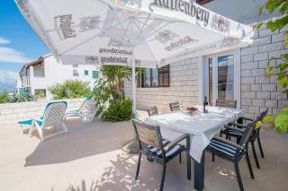 Apartments Veve - One Bedroom Apartment with Terrace Sea View Nensi ST - Postira - 8