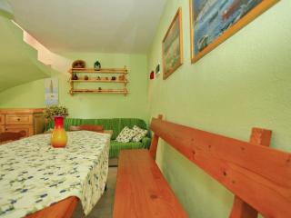 Stone House Oreb's Cottage - Two Bedroom Stone House with Terrace and Garden View - 3