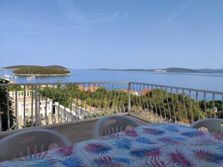 Holiday Home Maja - Four Bedroom Holiday Home with Terrace and Sea View - Maslinica - 2