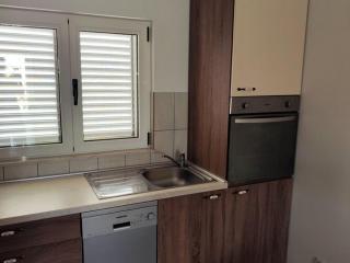 Holiday Home Maja - Four Bedroom Holiday Home with Terrace and Sea View - Maslinica - 9