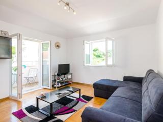 Ana Apartment - One Bedroom Apartment with Balcony - 0