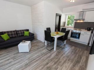 Villa Mia - One Bedroom Apartment With Balcony - 2