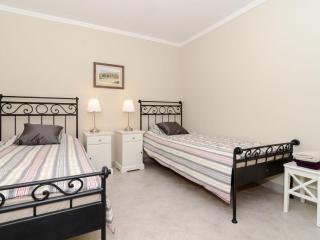 Apartments Gaura - One-Bedroom Apartment with Terrace - 1