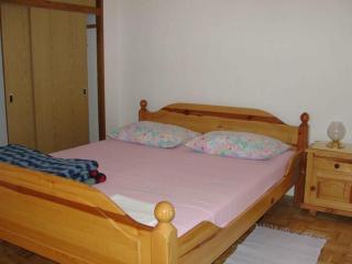 Apartments Pinija - Standard Two Bedroom Apartment with Balcony A6 - ST - Supetar - 7