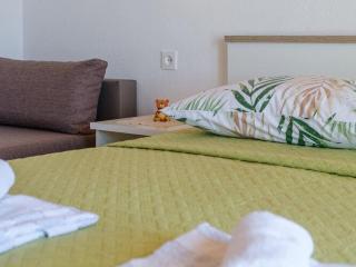 Rooms Sani- Double Room with Terrace and Sea View S2 - Brela - 4