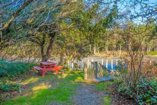 Pelican's Perch #32 - 7