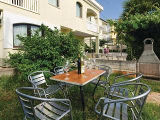 Apartments iovo - Family One Bedroom Apartment with Terrace A1 - Trogir - 1