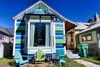 Beautifully Remodeled 2bd in the Perfect Location - 3