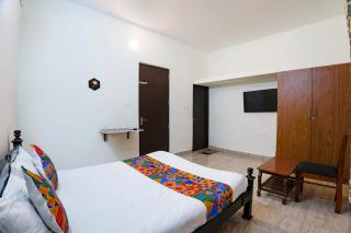 Hotel O Continental Bay Inn - Tirupporūr - 2