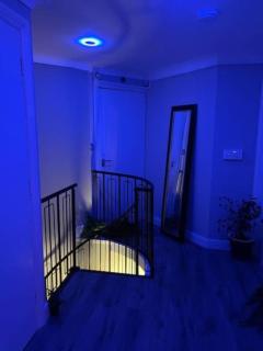 The Exclusive Jacuzzi Apartment - Birmingham - 1
