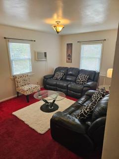 Comfy Getaway minutes from UBS Arena - Elmont - 8