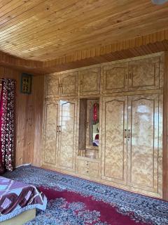 Bluebird Retreat - Srinagar - 5