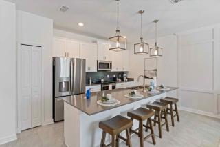 Last Minute Disney Getaway! Private Pool, Hot Tub & Games Room. Book Now! #97457 - Kissimmee - 3