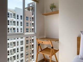 Best Deal Studio Tokyo Riverside PIK 2 Apartment By Travelio - Rawalembang - 5