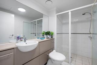 Brisbane River City Suites - 3