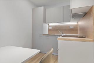 Pilot Apartment - With parking - Bratislava - 4