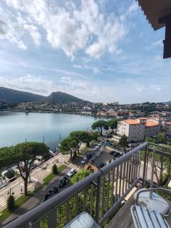Stupendo Appartamento vista lago sulla passeggiata - 2